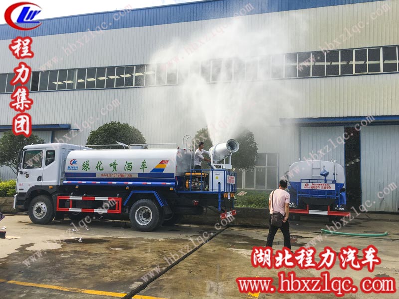 程力東風(fēng)D9灑水車(chē)-這個(gè)夏天值得入手！