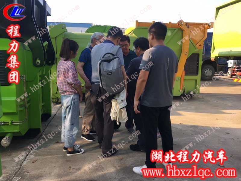 雄赳赳、氣昂昂、跨過(guò)太平洋——湖北程力集團(tuán)聯(lián)體壓縮垃圾站出口韓國(guó)啦