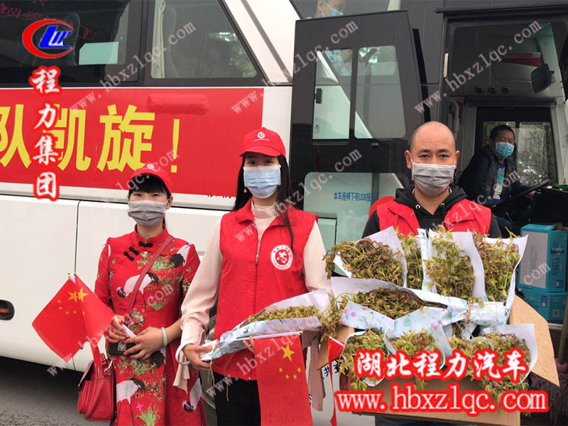 上圖為蘭花送親人，恩情永記心
