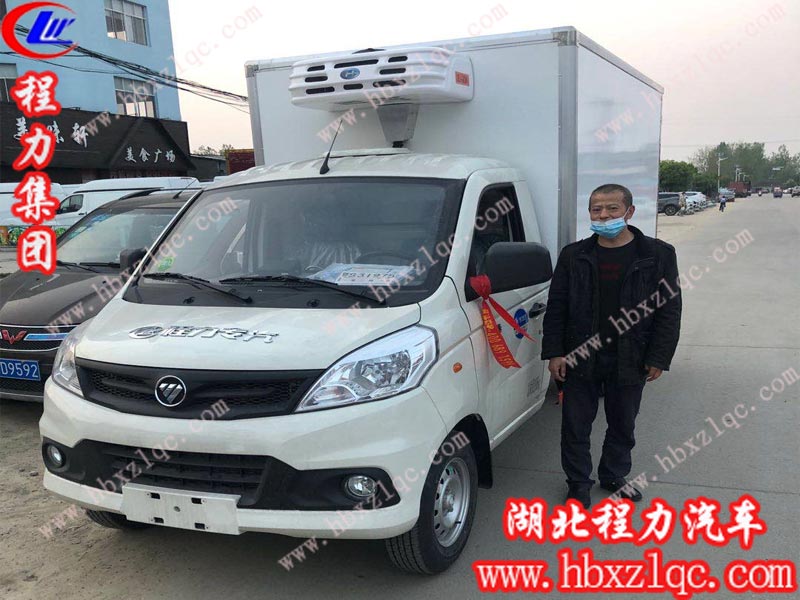 程力集團(tuán)送車師傅準(zhǔn)備出發(fā)，馬上開往客戶所在地四川西昌