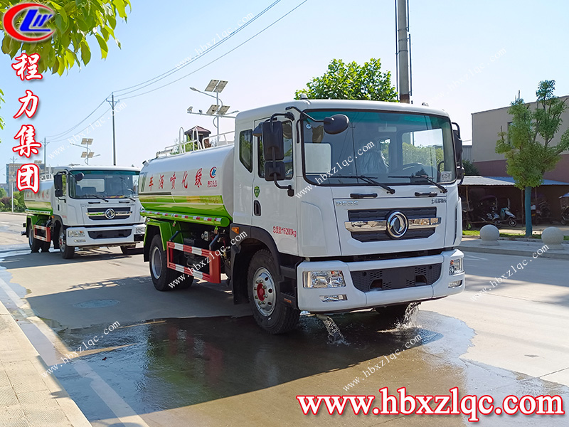 程力集團(tuán)東風(fēng)D9灑水車(chē)發(fā)車(chē)前往內(nèi)蒙古通遼市，為內(nèi)蒙抗旱救災(zāi)盡一份力！