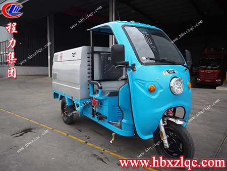伸縮靈活，可360°旋轉(zhuǎn)，程力牌三輪高壓清洗車(chē)實(shí)現(xiàn)無(wú)死角清洗作業(yè)